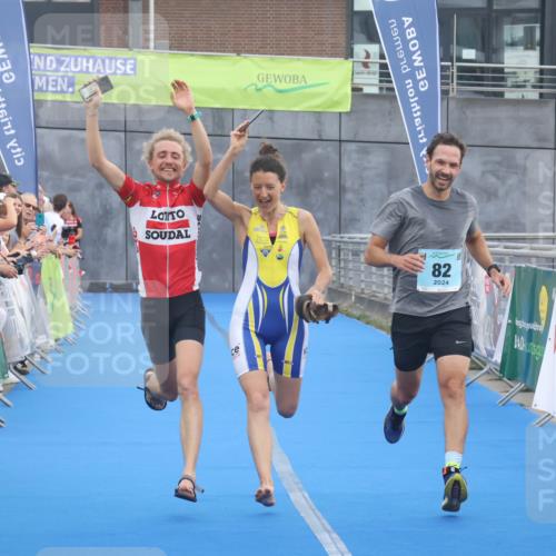 11.08.2024 - GEWOBA Citytriathlon Bremen Lena Gebhardt http://msf.ph/oto/6786603 11.08.2024 11:09:09 Ziel 82 meine-sportfotos.de