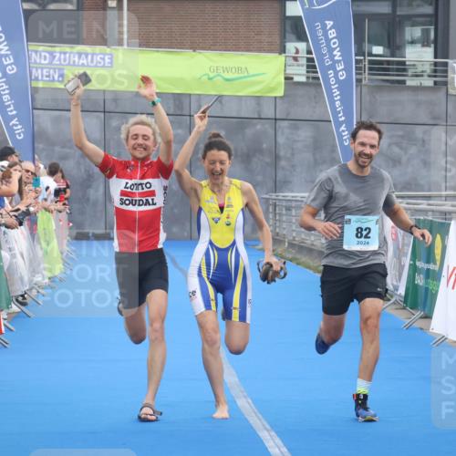 11.08.2024 - GEWOBA Citytriathlon Bremen Lena Gebhardt http://msf.ph/oto/6786604 11.08.2024 11:09:09 Ziel 82 meine-sportfotos.de