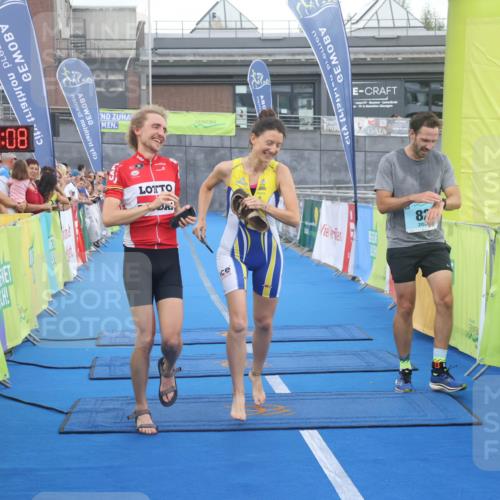 11.08.2024 - GEWOBA Citytriathlon Bremen Lena Gebhardt http://msf.ph/oto/6786620 11.08.2024 11:09:11 Ziel 82 meine-sportfotos.de