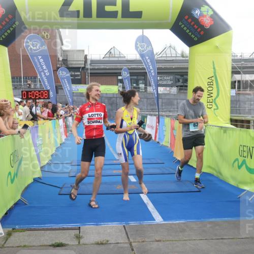 11.08.2024 - GEWOBA Citytriathlon Bremen Lena Gebhardt http://msf.ph/oto/6786625 11.08.2024 11:09:11 Ziel 82 meine-sportfotos.de