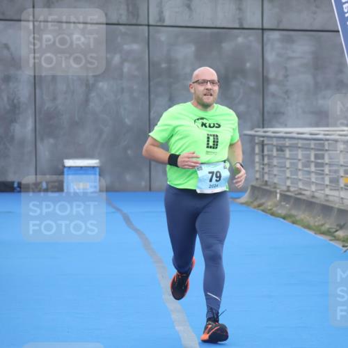 11.08.2024 - GEWOBA Citytriathlon Bremen Lena Gebhardt http://msf.ph/oto/6786645 11.08.2024 11:09:29 Ziel 79 meine-sportfotos.de