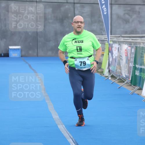 11.08.2024 - GEWOBA Citytriathlon Bremen Lena Gebhardt http://msf.ph/oto/6786649 11.08.2024 11:09:30 Ziel 79 meine-sportfotos.de