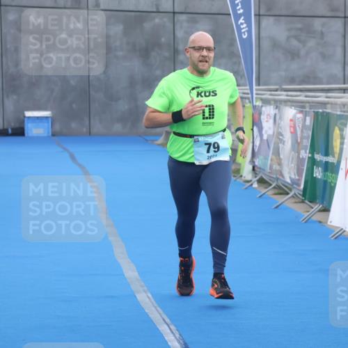 11.08.2024 - GEWOBA Citytriathlon Bremen Lena Gebhardt http://msf.ph/oto/6786652 11.08.2024 11:09:30 Ziel 79 meine-sportfotos.de