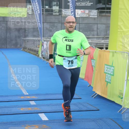 11.08.2024 - GEWOBA Citytriathlon Bremen Lena Gebhardt http://msf.ph/oto/6786664 11.08.2024 11:09:32 Ziel 79 meine-sportfotos.de