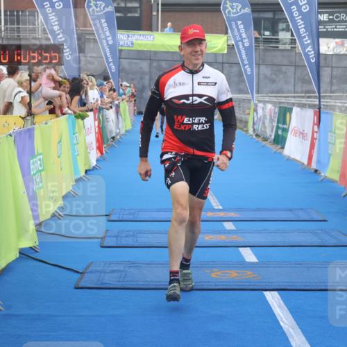 11.08.2024 - GEWOBA Citytriathlon Bremen Lena Gebhardt http://msf.ph/oto/6786703 11.08.2024 11:09:58 Ziel 58, 62 meine-sportfotos.de