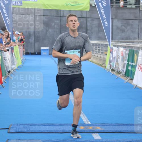 11.08.2024 - GEWOBA Citytriathlon Bremen Lena Gebhardt http://msf.ph/oto/6786710 11.08.2024 11:10:02 Ziel 58, 62 meine-sportfotos.de