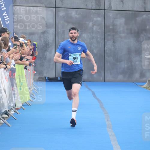 11.08.2024 - GEWOBA Citytriathlon Bremen Lena Gebhardt http://msf.ph/oto/6786732 11.08.2024 11:10:56 Ziel 22, 59 meine-sportfotos.de