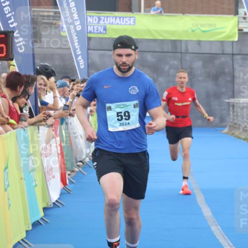 11.08.2024 - GEWOBA Citytriathlon Bremen Lena Gebhardt http://msf.ph/oto/6786757 11.08.2024 11:10:59 Ziel 22, 59 meine-sportfotos.de