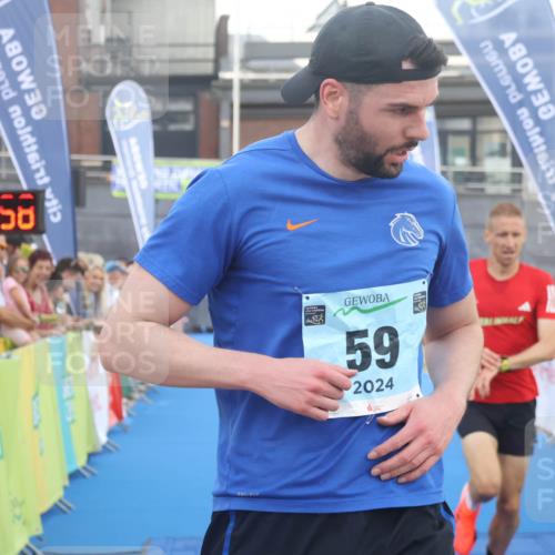 11.08.2024 - GEWOBA Citytriathlon Bremen Lena Gebhardt http://msf.ph/oto/6786771 11.08.2024 11:11:01 Ziel 22, 59 meine-sportfotos.de