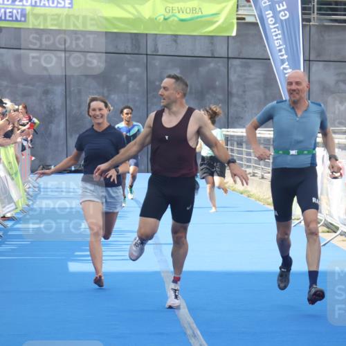 11.08.2024 - GEWOBA Citytriathlon Bremen Lena Gebhardt http://msf.ph/oto/6786790 11.08.2024 11:11:40 Ziel 91, 92 meine-sportfotos.de