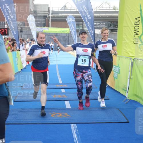 11.08.2024 - GEWOBA Citytriathlon Bremen Lena Gebhardt http://msf.ph/oto/6786877 11.08.2024 11:12:30 Ziel 1, 16 meine-sportfotos.de