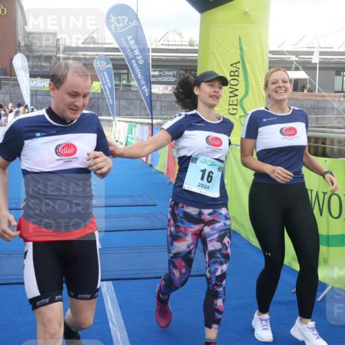 11.08.2024 - GEWOBA Citytriathlon Bremen Lena Gebhardt http://msf.ph/oto/6786887 11.08.2024 11:12:31 Ziel 1, 16 meine-sportfotos.de