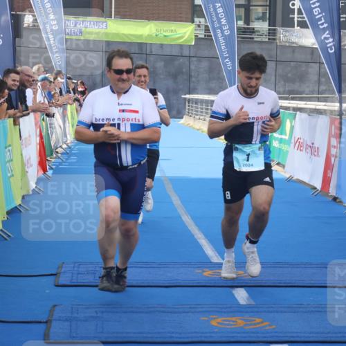 11.08.2024 - GEWOBA Citytriathlon Bremen Lena Gebhardt http://msf.ph/oto/6786899 11.08.2024 11:12:38 Ziel 1 meine-sportfotos.de