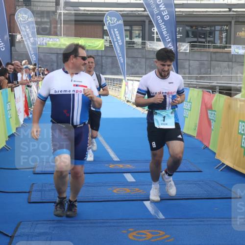 11.08.2024 - GEWOBA Citytriathlon Bremen Lena Gebhardt http://msf.ph/oto/6786907 11.08.2024 11:12:38 Ziel 1 meine-sportfotos.de
