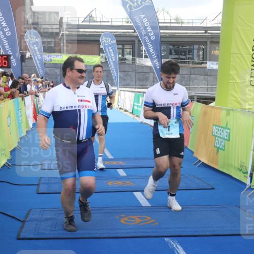 11.08.2024 - GEWOBA Citytriathlon Bremen Lena Gebhardt http://msf.ph/oto/6786910 11.08.2024 11:12:39 Ziel 1 meine-sportfotos.de