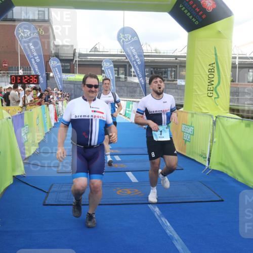 11.08.2024 - GEWOBA Citytriathlon Bremen Lena Gebhardt http://msf.ph/oto/6786914 11.08.2024 11:12:39 Ziel 1 meine-sportfotos.de