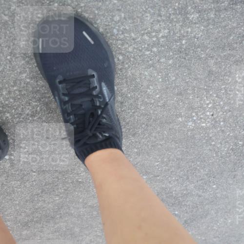 11.08.2024 - GEWOBA Citytriathlon Bremen Lena Gebhardt http://msf.ph/oto/6786975 11.08.2024 11:12:45 Ziel 1 meine-sportfotos.de