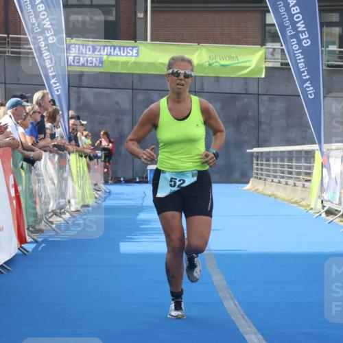 11.08.2024 - GEWOBA Citytriathlon Bremen Lena Gebhardt http://msf.ph/oto/6786993 11.08.2024 11:13:30 Ziel 52 meine-sportfotos.de