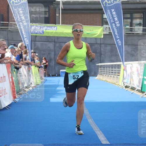 11.08.2024 - GEWOBA Citytriathlon Bremen Lena Gebhardt http://msf.ph/oto/6786995 11.08.2024 11:13:30 Ziel 52 meine-sportfotos.de