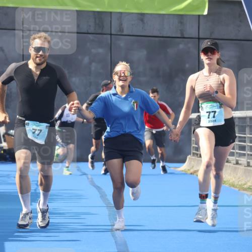 11.08.2024 - GEWOBA Citytriathlon Bremen Lena Gebhardt http://msf.ph/oto/6787022 11.08.2024 11:13:59 Ziel 64, 77 meine-sportfotos.de
