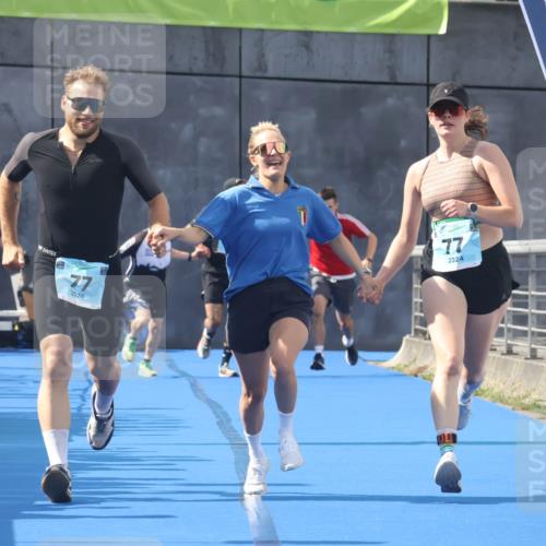 11.08.2024 - GEWOBA Citytriathlon Bremen Lena Gebhardt http://msf.ph/oto/6787024 11.08.2024 11:13:59 Ziel 64, 77 meine-sportfotos.de