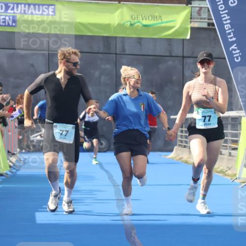 11.08.2024 - GEWOBA Citytriathlon Bremen Lena Gebhardt http://msf.ph/oto/6787029 11.08.2024 11:14:00 Ziel 64, 77 meine-sportfotos.de