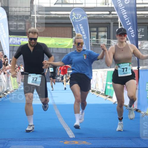 11.08.2024 - GEWOBA Citytriathlon Bremen Lena Gebhardt http://msf.ph/oto/6787049 11.08.2024 11:14:02 Ziel 64, 77 meine-sportfotos.de