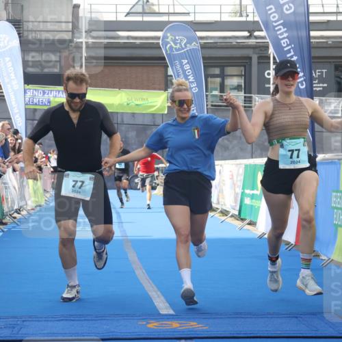 11.08.2024 - GEWOBA Citytriathlon Bremen Lena Gebhardt http://msf.ph/oto/6787051 11.08.2024 11:14:02 Ziel 64, 77 meine-sportfotos.de
