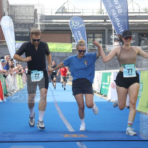 11.08.2024 - GEWOBA Citytriathlon Bremen Lena Gebhardt http://msf.ph/oto/6787053 11.08.2024 11:14:02 Ziel 64, 77 meine-sportfotos.de