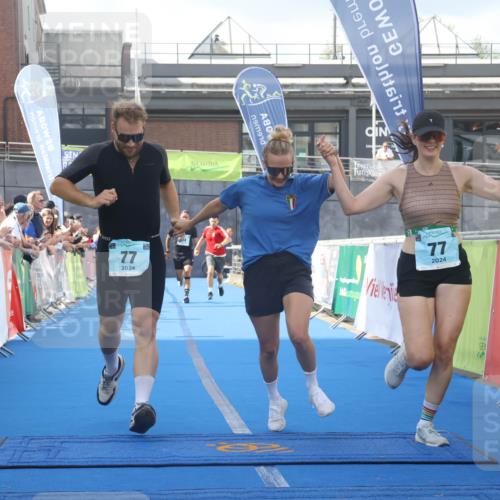 11.08.2024 - GEWOBA Citytriathlon Bremen Lena Gebhardt http://msf.ph/oto/6787054 11.08.2024 11:14:02 Ziel 64, 77 meine-sportfotos.de