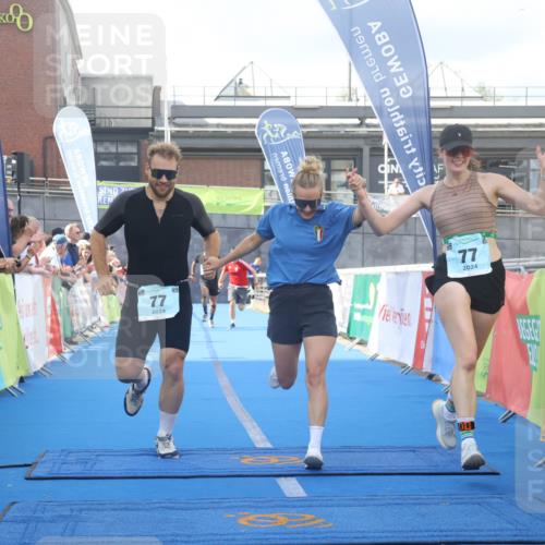 11.08.2024 - GEWOBA Citytriathlon Bremen Lena Gebhardt http://msf.ph/oto/6787056 11.08.2024 11:14:03 Ziel 64, 77 meine-sportfotos.de