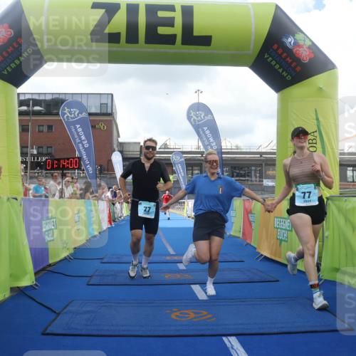 11.08.2024 - GEWOBA Citytriathlon Bremen Lena Gebhardt http://msf.ph/oto/6787071 11.08.2024 11:14:03 Ziel 64, 77 meine-sportfotos.de