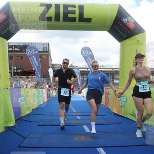 11.08.2024 - GEWOBA Citytriathlon Bremen Lena Gebhardt http://msf.ph/oto/6787073 11.08.2024 11:14:04 Ziel 64, 77 meine-sportfotos.de