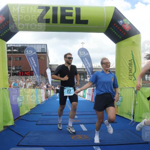 11.08.2024 - GEWOBA Citytriathlon Bremen Lena Gebhardt http://msf.ph/oto/6787076 11.08.2024 11:14:04 Ziel 64, 77 meine-sportfotos.de