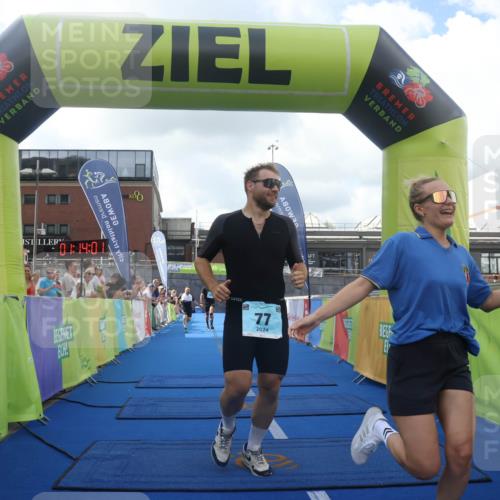 11.08.2024 - GEWOBA Citytriathlon Bremen Lena Gebhardt http://msf.ph/oto/6787079 11.08.2024 11:14:04 Ziel 64, 77 meine-sportfotos.de