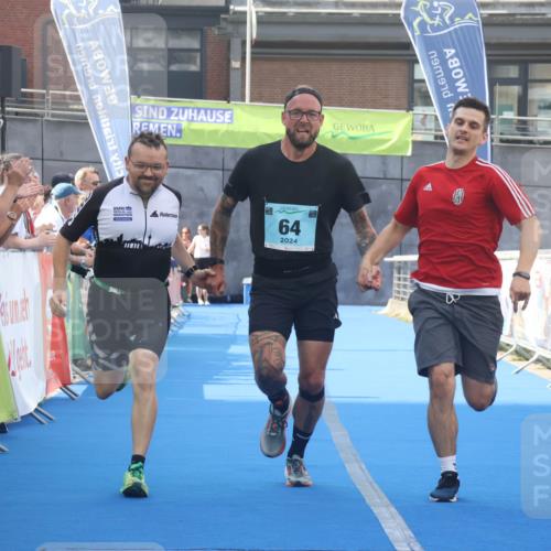 11.08.2024 - GEWOBA Citytriathlon Bremen Lena Gebhardt http://msf.ph/oto/6787087 11.08.2024 11:14:06 Ziel 64, 77 meine-sportfotos.de