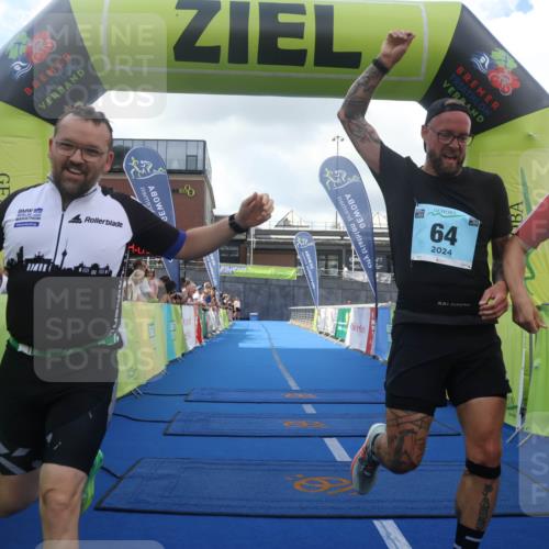 11.08.2024 - GEWOBA Citytriathlon Bremen Lena Gebhardt http://msf.ph/oto/6787112 11.08.2024 11:14:08 Ziel 64, 77 meine-sportfotos.de