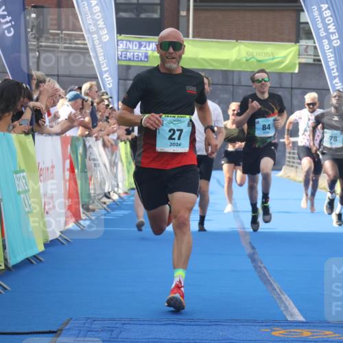 11.08.2024 - GEWOBA Citytriathlon Bremen Lena Gebhardt http://msf.ph/oto/6787121 11.08.2024 11:14:20 Ziel 27, 78, 84 meine-sportfotos.de