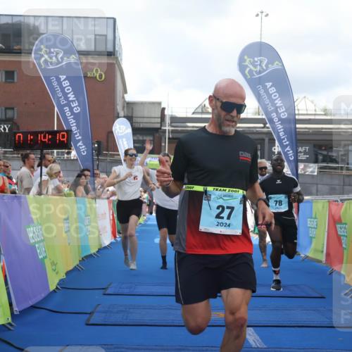 11.08.2024 - GEWOBA Citytriathlon Bremen Lena Gebhardt http://msf.ph/oto/6787137 11.08.2024 11:14:22 Ziel 27, 78, 84 meine-sportfotos.de