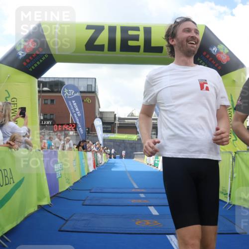11.08.2024 - GEWOBA Citytriathlon Bremen Lena Gebhardt http://msf.ph/oto/6787163 11.08.2024 11:14:25 Ziel 27, 78, 84, 101 meine-sportfotos.de