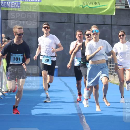 11.08.2024 - GEWOBA Citytriathlon Bremen Lena Gebhardt http://msf.ph/oto/6787178 11.08.2024 11:14:33 Ziel 20, 33, 101 meine-sportfotos.de