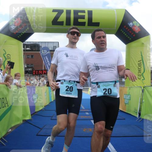 11.08.2024 - GEWOBA Citytriathlon Bremen Lena Gebhardt http://msf.ph/oto/6787224 11.08.2024 11:14:38 Ziel 20, 33, 101 meine-sportfotos.de