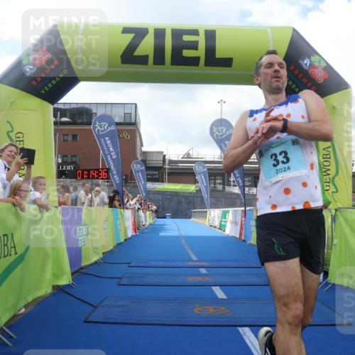 11.08.2024 - GEWOBA Citytriathlon Bremen Lena Gebhardt http://msf.ph/oto/6787238 11.08.2024 11:14:39 Ziel 20, 33, 101 meine-sportfotos.de