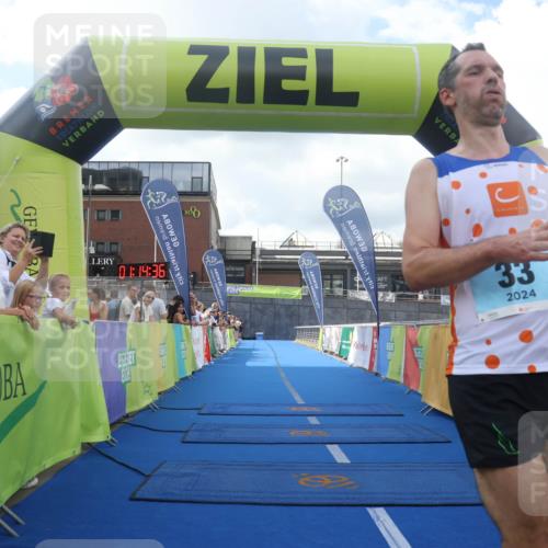 11.08.2024 - GEWOBA Citytriathlon Bremen Lena Gebhardt http://msf.ph/oto/6787242 11.08.2024 11:14:40 Ziel 20, 33, 101 meine-sportfotos.de