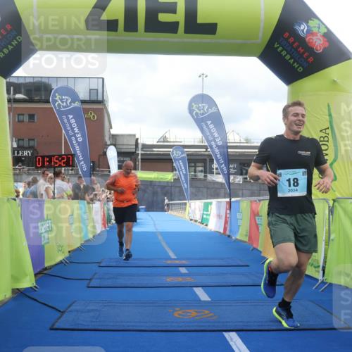 11.08.2024 - GEWOBA Citytriathlon Bremen Lena Gebhardt http://msf.ph/oto/6787268 11.08.2024 11:15:30 Ziel 18 meine-sportfotos.de