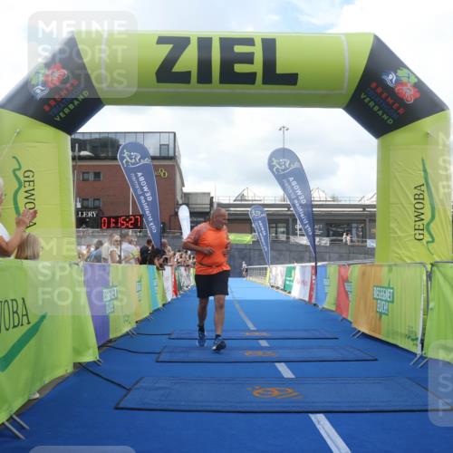 11.08.2024 - GEWOBA Citytriathlon Bremen Lena Gebhardt http://msf.ph/oto/6787276 11.08.2024 11:15:30 Ziel 18 meine-sportfotos.de