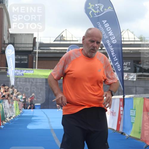 11.08.2024 - GEWOBA Citytriathlon Bremen Lena Gebhardt http://msf.ph/oto/6787286 11.08.2024 11:15:31 Ziel 18, 114 meine-sportfotos.de