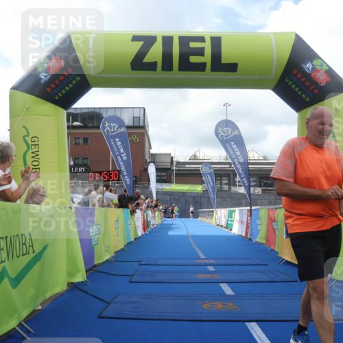 11.08.2024 - GEWOBA Citytriathlon Bremen Lena Gebhardt http://msf.ph/oto/6787294 11.08.2024 11:15:33 Ziel 18, 114 meine-sportfotos.de