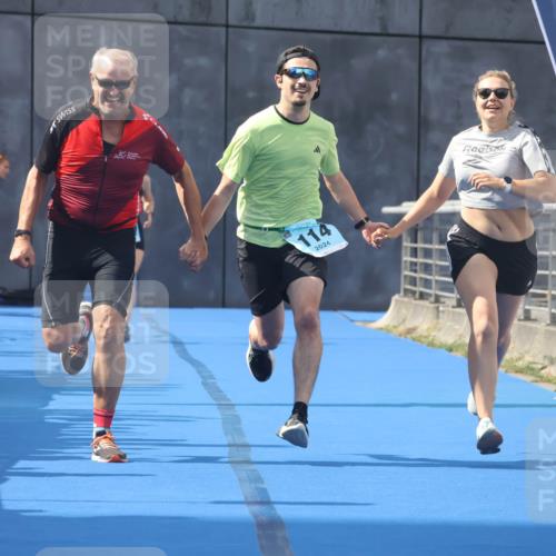 11.08.2024 - GEWOBA Citytriathlon Bremen Lena Gebhardt http://msf.ph/oto/6787306 11.08.2024 11:15:38 Ziel 87, 114 meine-sportfotos.de