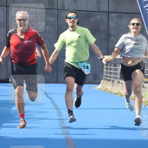 11.08.2024 - GEWOBA Citytriathlon Bremen Lena Gebhardt http://msf.ph/oto/6787309 11.08.2024 11:15:38 Ziel 87, 114 meine-sportfotos.de